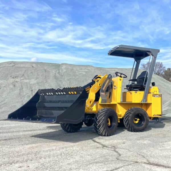 Hummerbee 525M Compact Loader Bucket Down