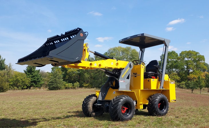 Compact Articulated Loader with Bucket