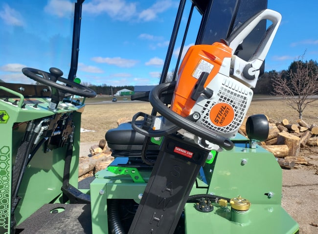 Chainsaw holder on Arbor Pro Loader