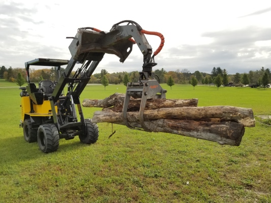 Hummerbee Articulated Compact Loader with Timber Grab