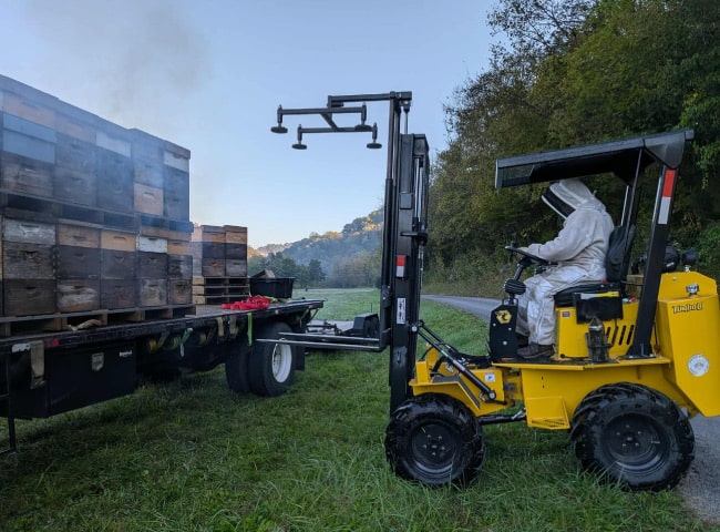 Hummerbee Turbo In action at the Apiary